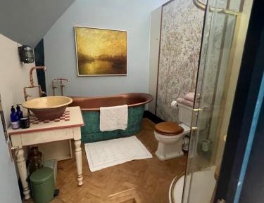 Deluxe Double Room with Bath
