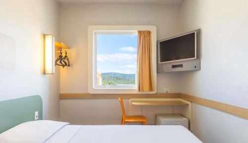 Classic Apartment with One Double Bed
