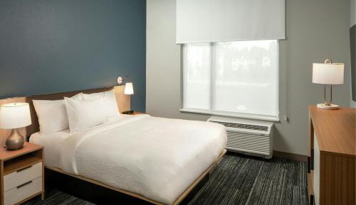 King Studio with Sofa Bed