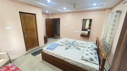 Double or Twin Room with Private Bathroom