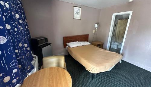 Standard Room - Non-Smoking