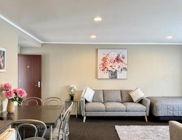 Premier Two-Bedroom Suite with Spa Bath