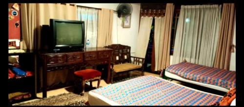 Deluxe Family Suite