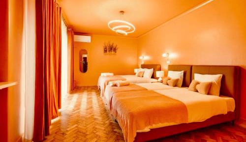 Quadruple Room with Private Bathroom