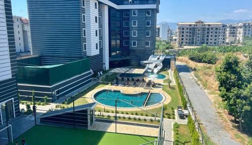 Three-Bedroom Deluxe Apartment