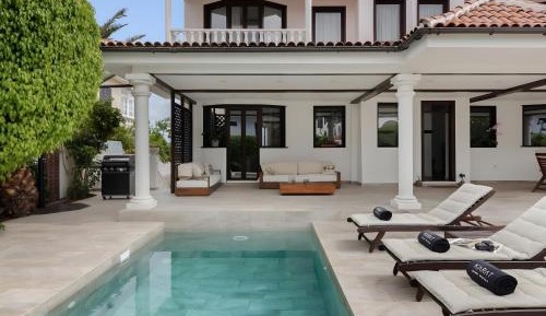 Villa with Sea View