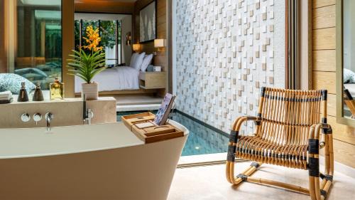 Rainforest Junior Suite King