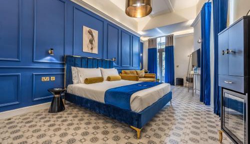 Luxury Triple Room