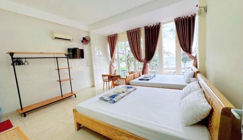 Quadruple Room with Sea View