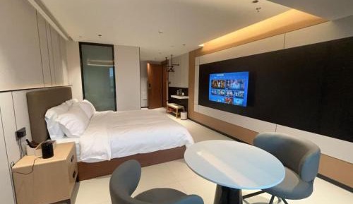 Single Room with Private Bathroom