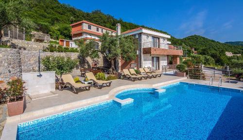 Standard Villa