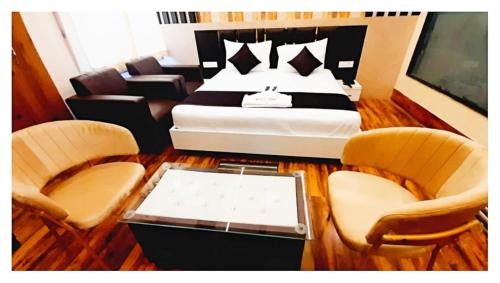 Superior King Room