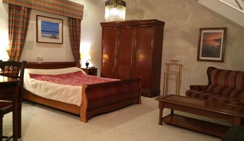 Large Double Room