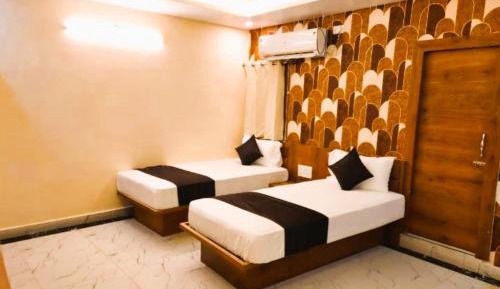 Large Double Room