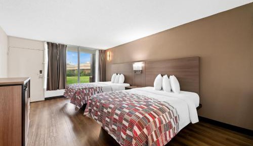 Deluxe Room with Two Double Beds Non-Smoking