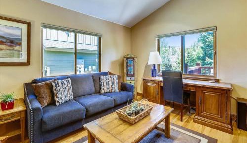 Three-Bedroom Townhouse