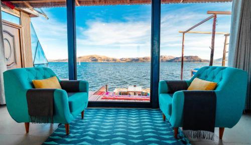 Suite with Lake View