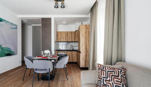 One-Bedroom Apartment with Sea View and Balcony