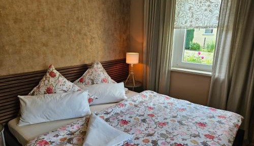 Double Room with Shared Bathroom