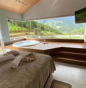 Suite with Hot Tub