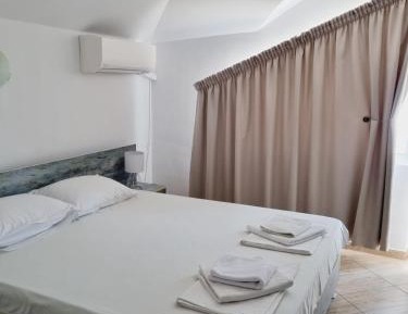 Deluxe Suite with Sea View
