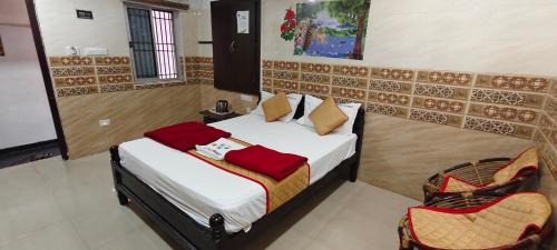 Deluxe Double Room (2 Adults + 1 Child)