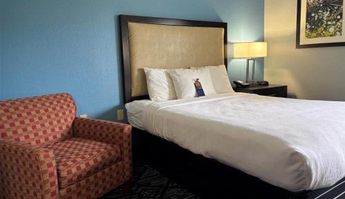 Queen Room - Disability Access/Non-Smoking