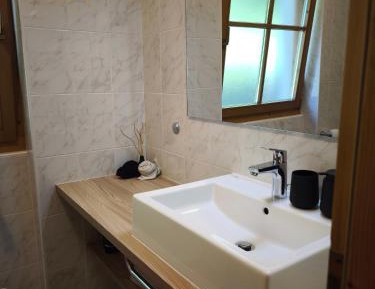 One-Bedroom Apartment with Balcony