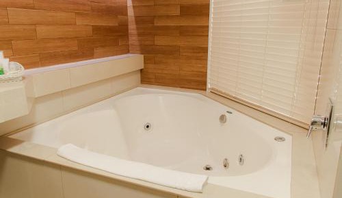 Suite with Garden View