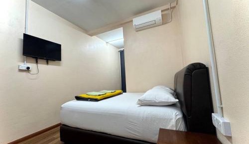 Deluxe Queen Room