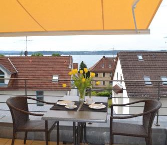 Two-Bedroom Apartment with Lake View