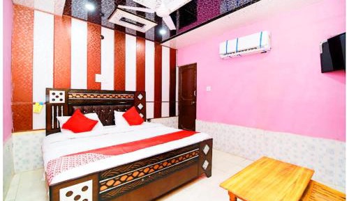 Room #1465371402