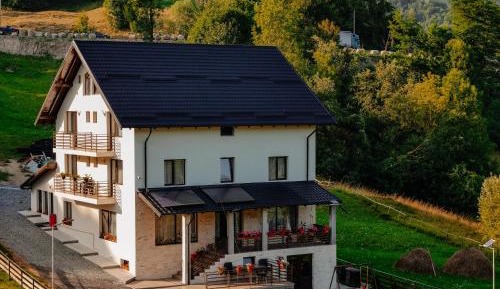 Eight-Bedroom House