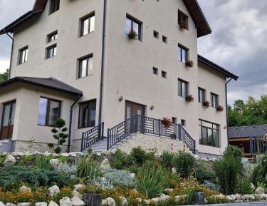 Seven-Bedroom House