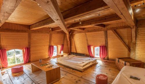 Economy Quadruple Room with Shared Bathroom
