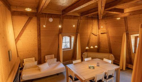 Basic Triple Room with Shared Bathroom