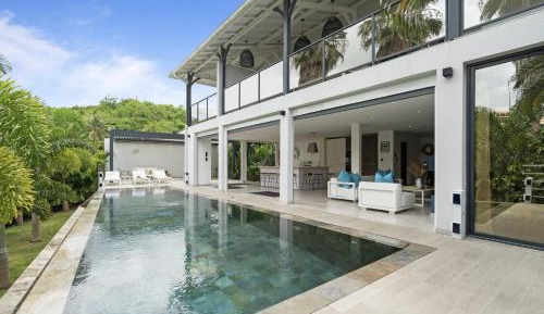 Five-Bedroom Villa