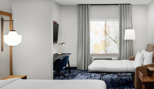 King Studio with Sofa Bed