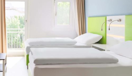 Twin Room with Balcony