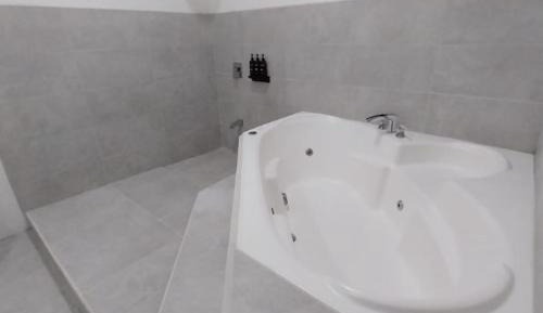 Deluxe Double Room with Bath