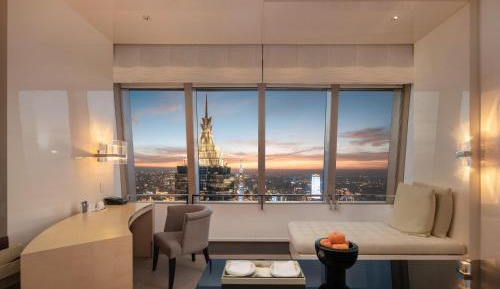 1 King Bed with Bund River View Deluxe