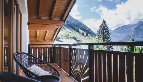 Three-Bedroom Premium Apartment with Balcony