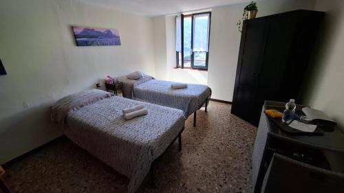 Twin Room with Mountain View