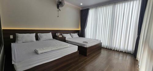 Quadruple Room with Balcony