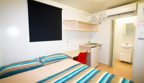 Compact Queen Van Room