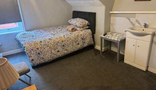 Single Room with Shared Bathroom