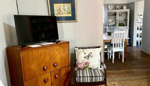 Family Room with Garden View