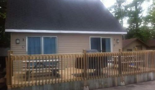 Bungalow with Fan
