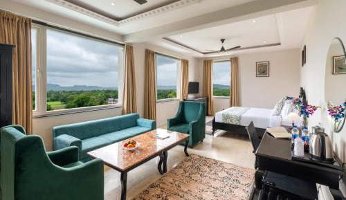 Superior King Room