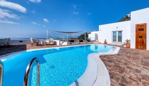 King Room with Mountain View